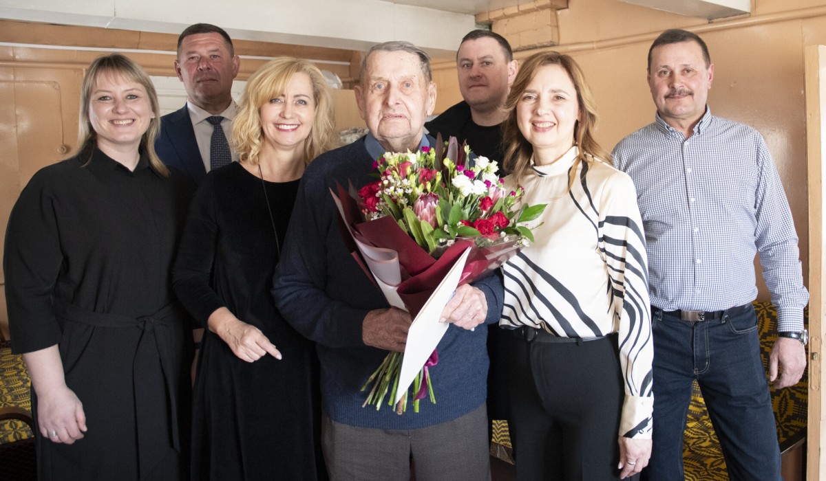 Sulaukęs 100 metų, vis dar rūpinasi savo hobiu