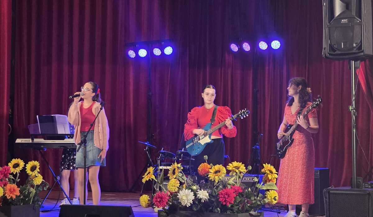 Vasara Santaikoje išlydėta su gitarų garsais
