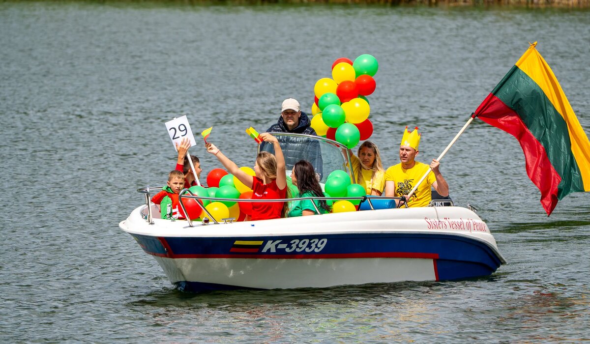    Šventiniame laivų parade – daugiau kaip pusė šimto dalyvių